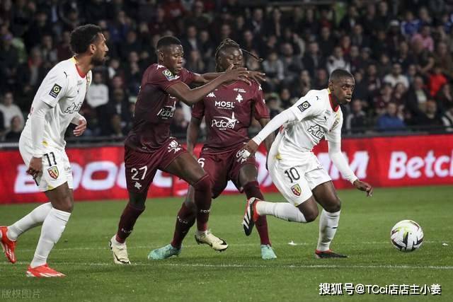 文班35+18约基奇41+18马刺胜掘金 国王擒灰熊