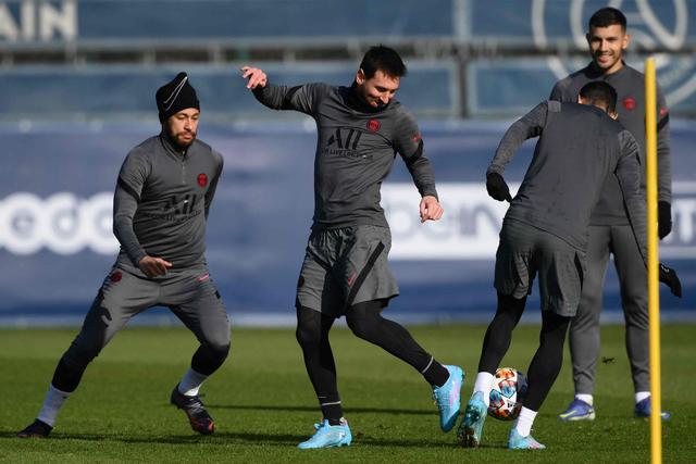 曼联没与任何球员签降级降薪条款 但签了欧冠奖金