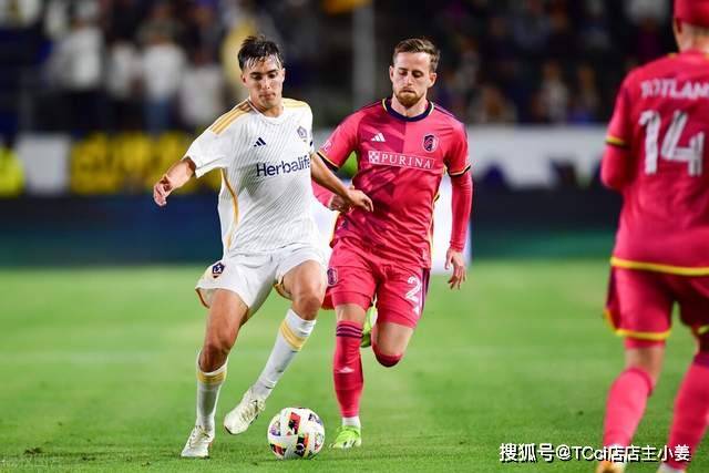 火箭大胜快船升至西部第三 雷霆轻取太阳3连胜