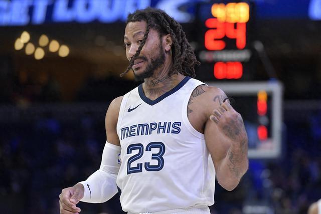 32岁妖卫4年4500万提前续约 季后赛场均12+3+5